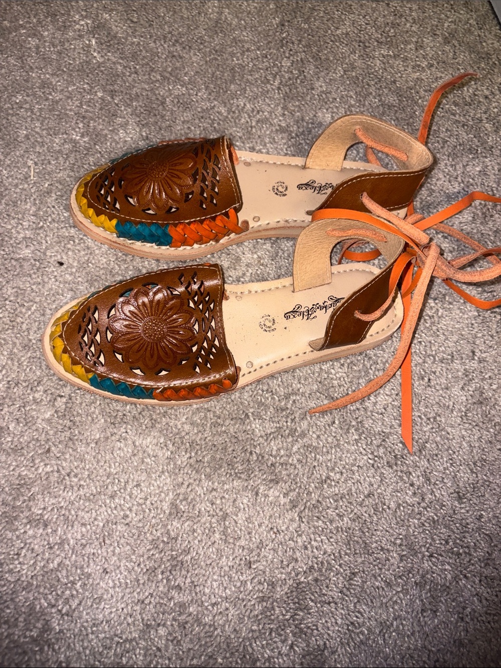 Paola Alexa mexican Brown Leather Floral Cutout Sandals with Orange Laces 8/9